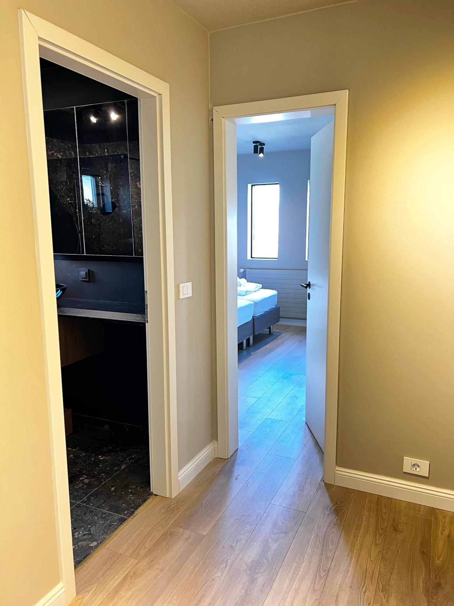 The Greyhouse "Big Apartment" 혼 외부 사진