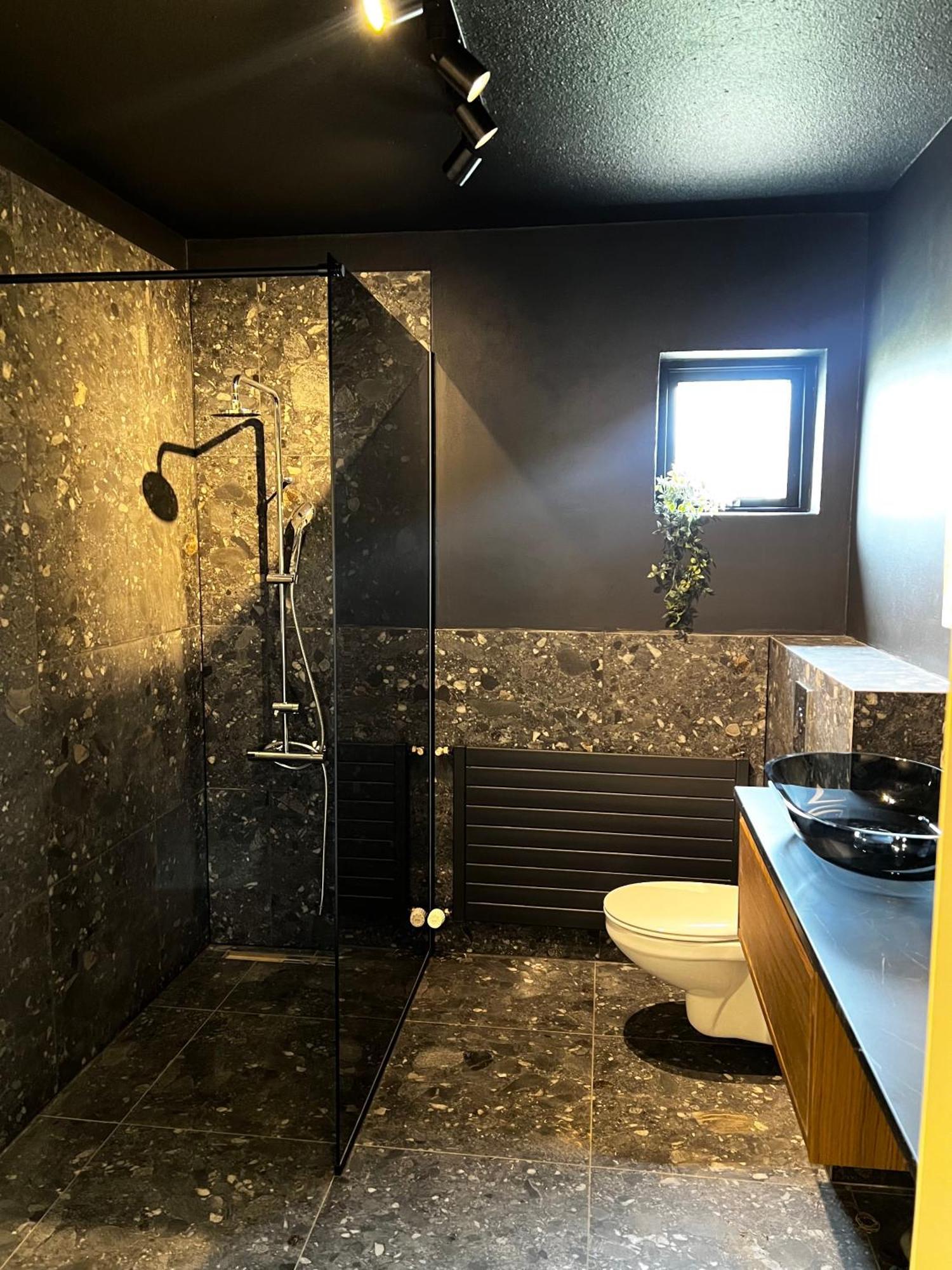 The Greyhouse "Big Apartment" 혼 외부 사진